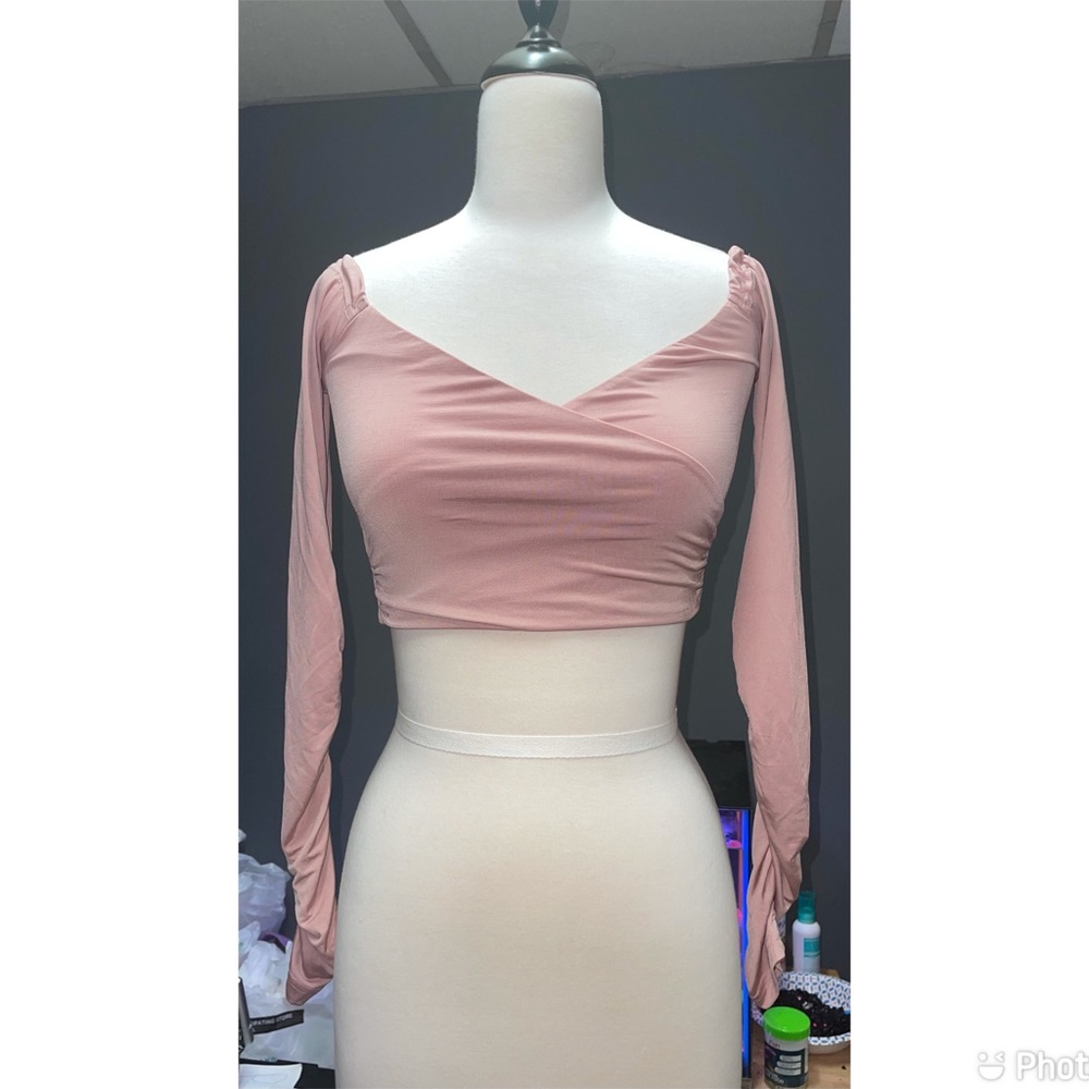 Pink Long sleeve crop top Size M